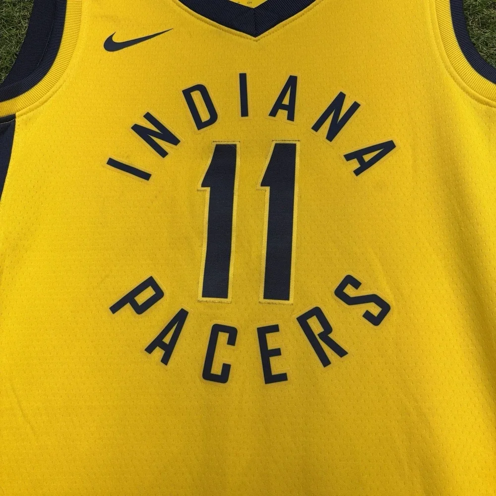 Nike Indiana Pacers Nike Jersey Mens 40 Medium Domantas Sabonis #11 Yellow Print